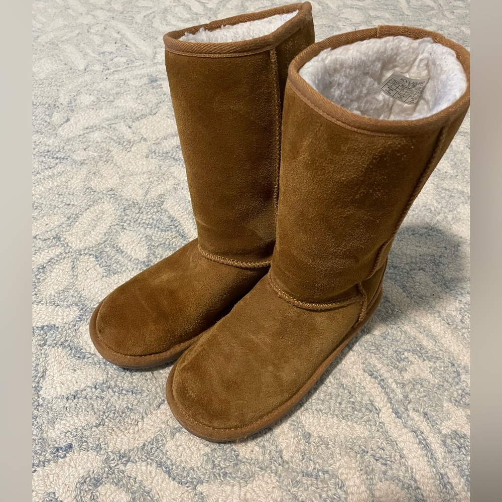 Koolaburra by Uggs - Size 2